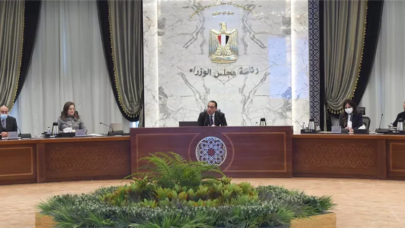 رئيس الوزراء: الدولة تعمل بجهد كبير لتوفير مختلف أنواع السلع للمواطنين