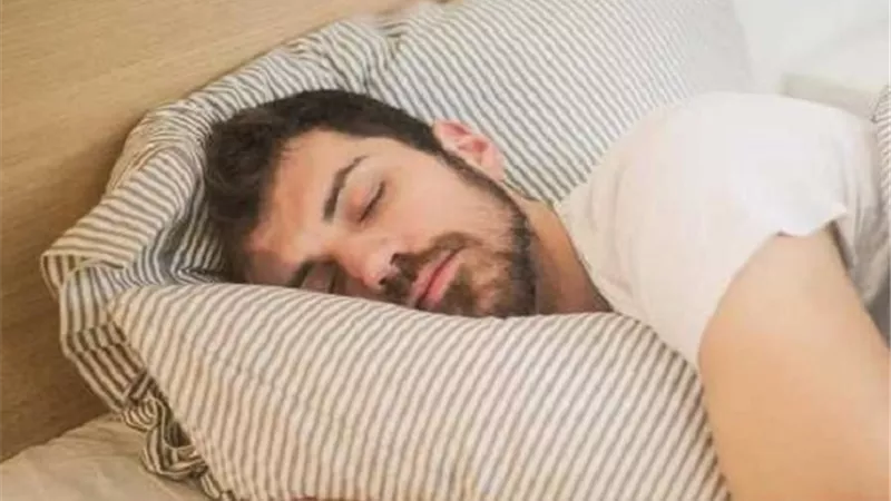 5 سنن نبوية اتبعها عند نومك
