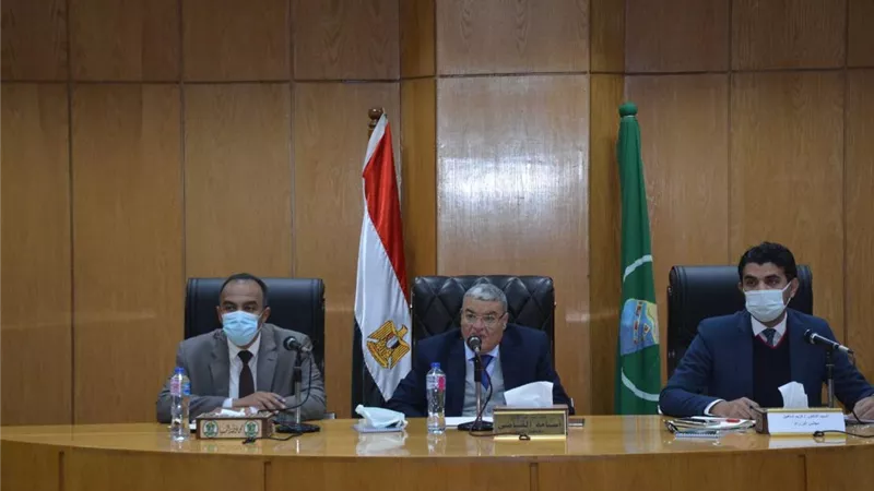 محافظ المنيا : لقاء اسبوعى وزيارات ميدانية مستمرة لمتابعة مشروعات حياة كريمة
