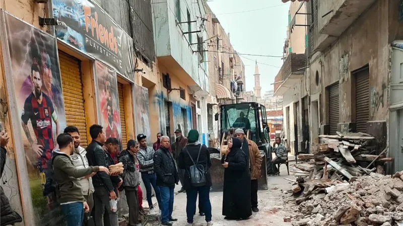 انهيار عقار باللبان بدون اصابات
