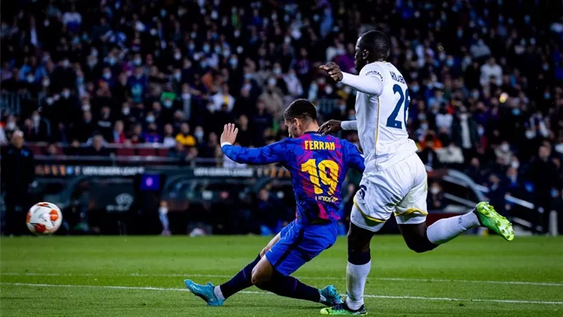 برشلونة يتصدر تويتر.. بعد التعادل أمام نابولى فى الكامب نو