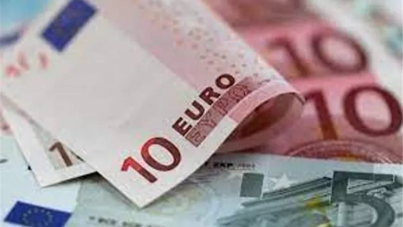سعر اليورو اليوم الجمعة 18-2-2022