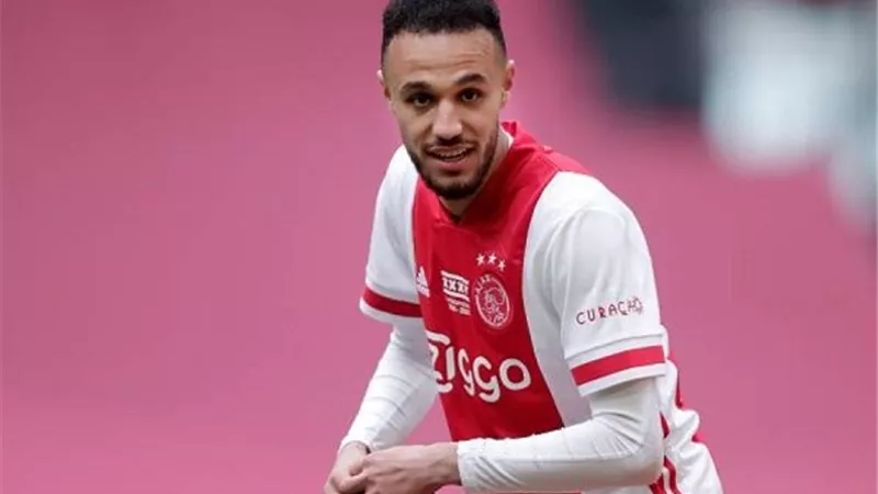 لاعب عربى يشعل الصراع بين برشلونة الاسبانى وميلان الايطالى