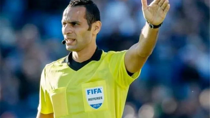 مصطفى غربال حكمًا لمباراة الهلال والنصر بربع نهائى كأس خادم الحرمين الشريفين