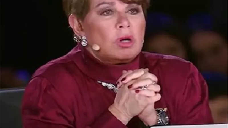 طلب غريب من نجوي إبراهيم لمتسابق ببرنامج 