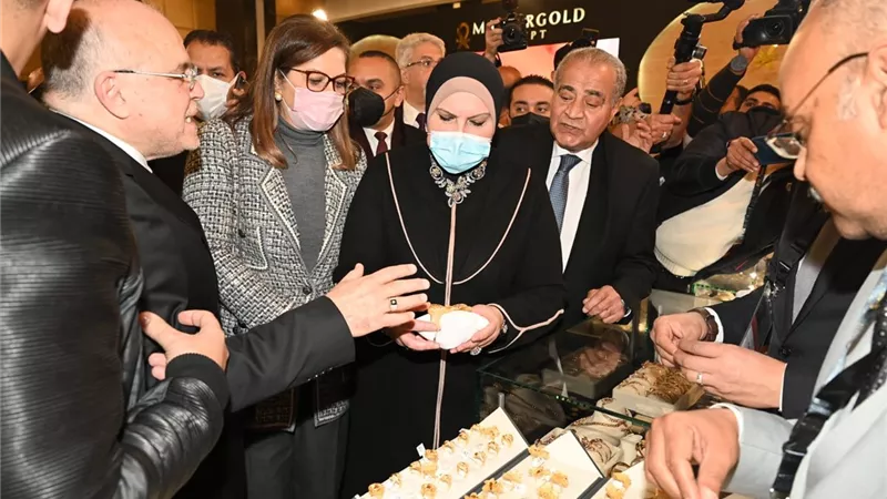 مصيلحى وجامع يفتتحان المعرض والمؤتمر الأول للذهب والمجوهرات 