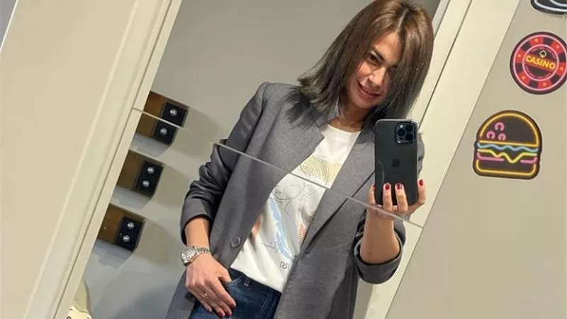 داليا مصطفى تشارك جمهورها سيلفى عبر إنستجرام