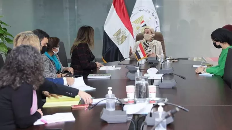 وزيرة البيئة تناقش مع بعثة البنك الدولي التعاون الثنائي ودعم استضافة مؤتمر المناخ