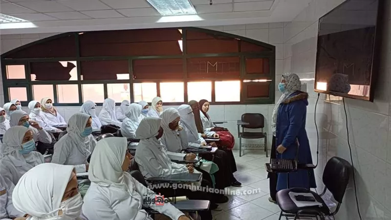 رئيس جامعة الأزهر يشدد على الالتزام بالإجراءات الاحترازية مع بدء الفصل الدراسي الثاني
