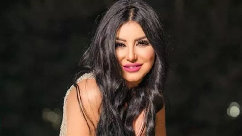 أحدث جلسة تصوير لـ سوار النجار تخطف الانظار