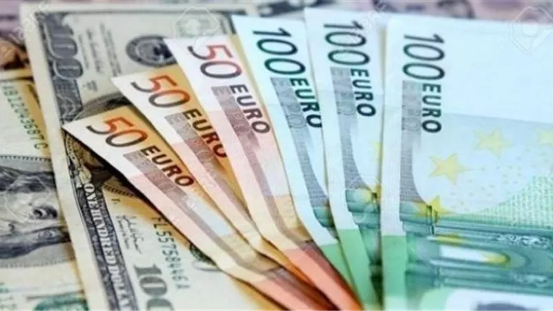 اليورو يرتفع مدعوما باحتمال عقد قمة بين بايدن وبوتين