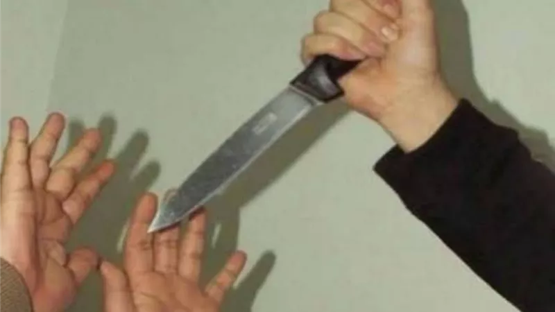 لخلافات بينهما .. سيدة تمزق جسد شخص بالسكين حتى الموت فى بني سويف
