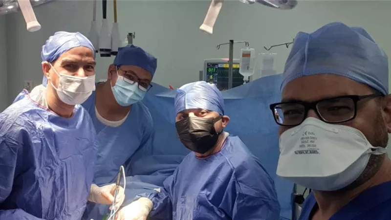 نجاح عمليتين جديدتين لزراعة الكلى بالمستشفى الجامعي لجراحة المسالك البولية باسيوط