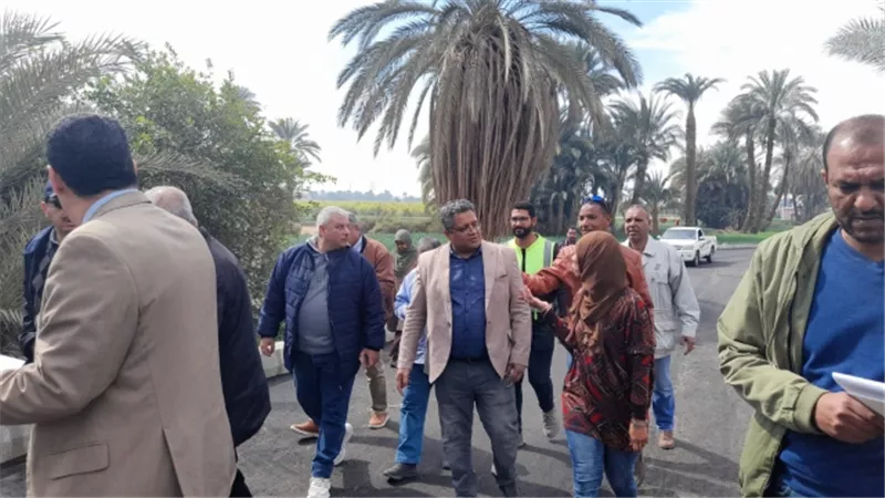 وفد التخطيط وبنك الإستثمار القومى يتفقد أعمال الخطة الإستثمارية بمركز الطود جنوب الأقصر