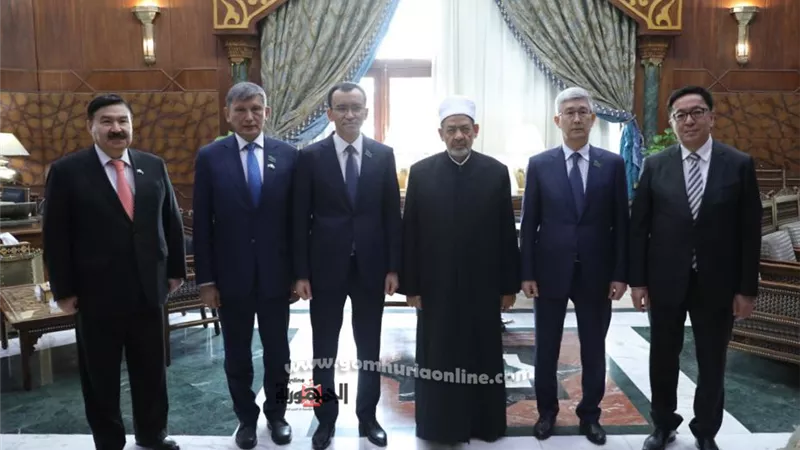 الرئيس الكازاخي يدعو شيخ الأزهر لافتتاح مؤتمر زعماء الأديان السابع حول دور قادة الأديان في فترة ما بعد الجائحة