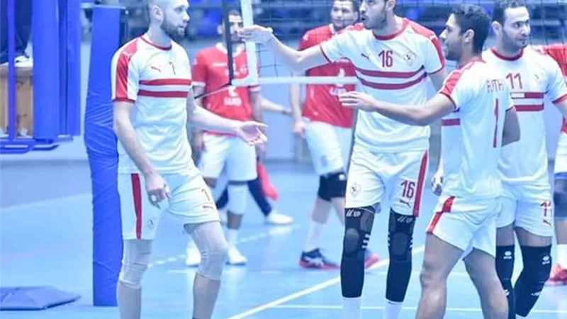طائرة الزمالك يختتم استعداداته لمواجهة سموحة في الدوري