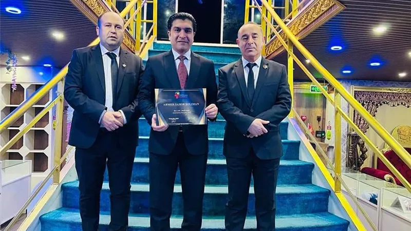سمير بفوز بجائزة أفضل رئيس إتحاد في أفريقيا 2021 للمينى فونبول..صور