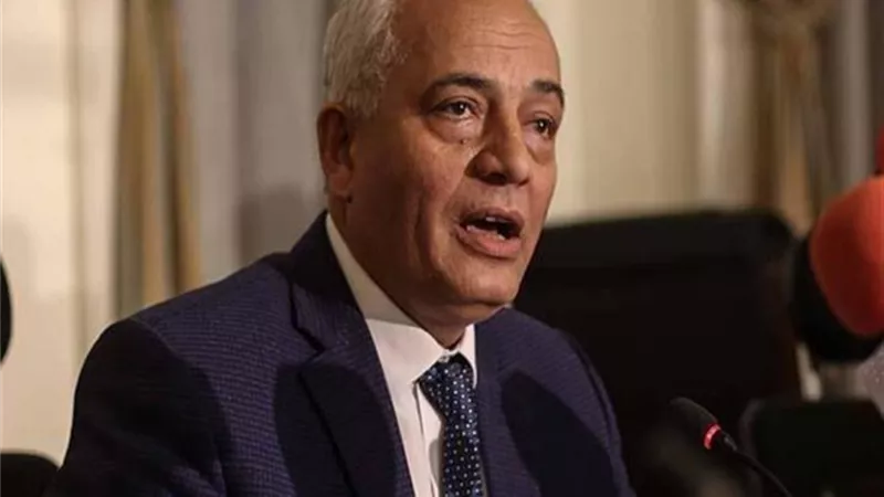 الجمهورية اونلاين تنفرد بنشر قواعد ترقيات اكثر من ١٢٠ الف معلم