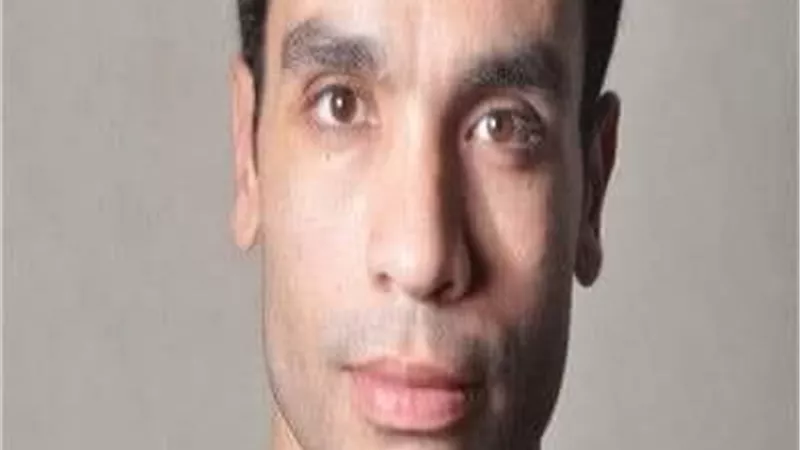 السجن المشدد 3 سنوات للفنان شادى خلف لاعتدائه على 7 فتيات