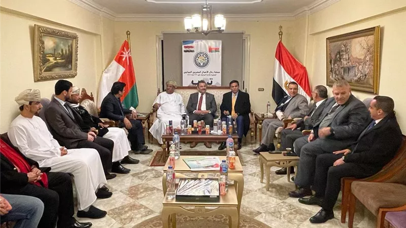 رئيس غرفة تجارة عمان: نسعى لزيادة التبادل التجاري مع مصر
