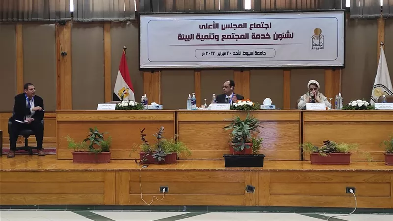 جامعة عين شمس تحقق أعلى نسبة تطور في محو الأمية خلال العامين الماضيين
