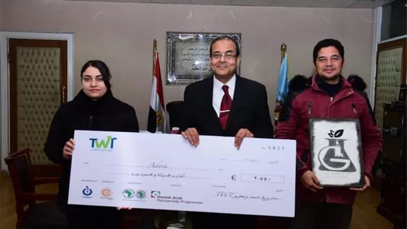 كلية الزراعة بسوهاج تفوز بمنحة مالية قدرها 2550 يورو لنجاحها فى تصنيع مبيد حشري حيوي