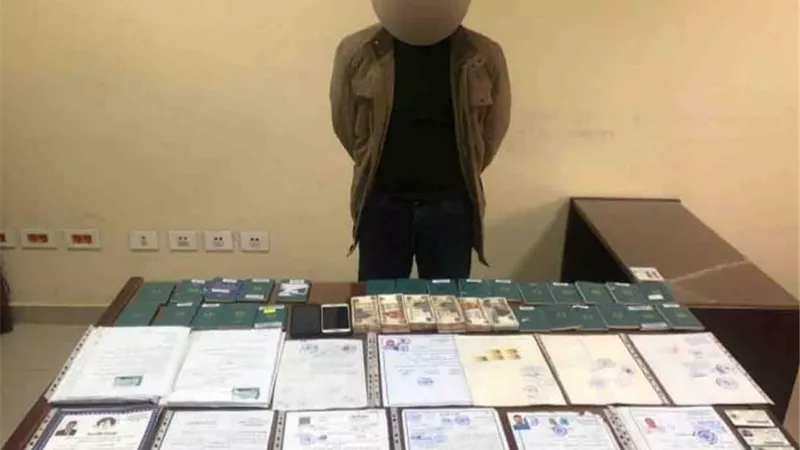 بحجم تعاملات بـ2 مليون جنيه.. ضبط شخص بتهمة الاتجار في النقد الأجنبي