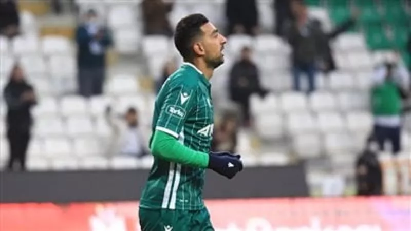 كوكا يقود تشكيل قونيا أمام إسطنبول باشاك الدورى التركى