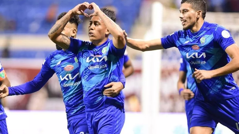 الفتح يكتسح الفيصلى برباعية فى الدورى السعودى.. شاهد