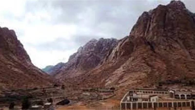 خبير آثار يطالب بتعظيم الاستفادة من سياحة السفارى