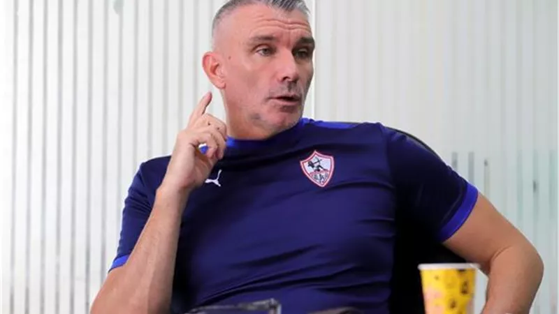 كارتيرون يرتب أوراقه حال الإطاحة به من رئيس الزمالك .. تعرف على التفاصيل