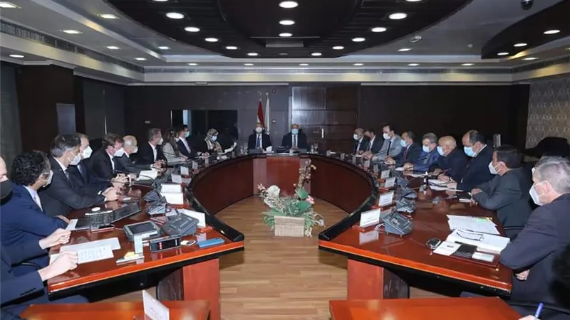 النقل : انشاء خط جديد لإنتاج مفاتيح السكك الحديدية بورش العباسية