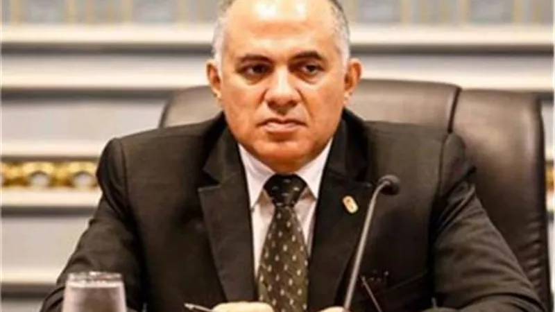 عبد العاطى : الرى تشارك بشكل محورى في أعمال المبادرة الرئاسية 
