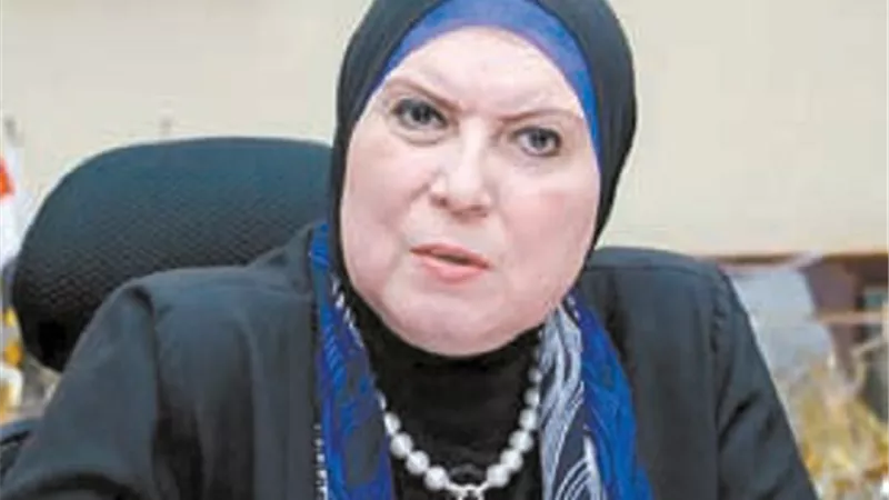 وزيرة التجارة.. أمام 