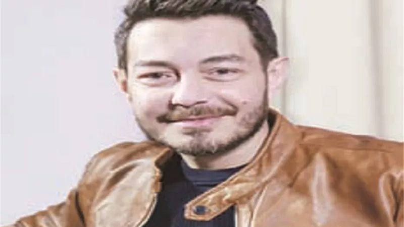 أحمد زاهر: مخنوق من السوشيال ميديا