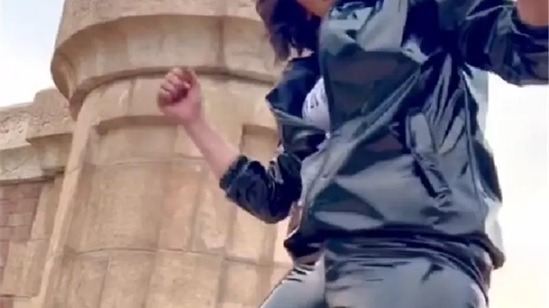 المطربة فيفى محمد تطرح كليب 