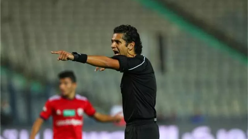 الغندور حكما لمباراة البنك الأهلى وبيراميدز غدا