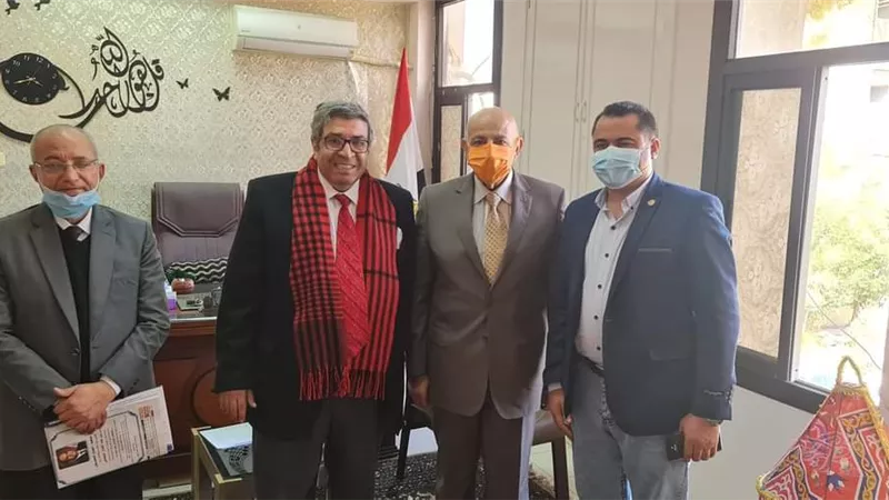 اختيار نقيب لأطباء الشرقية من بين صاحب خبرات ادارية واخر داعم للنواحى الانسانية..غدا