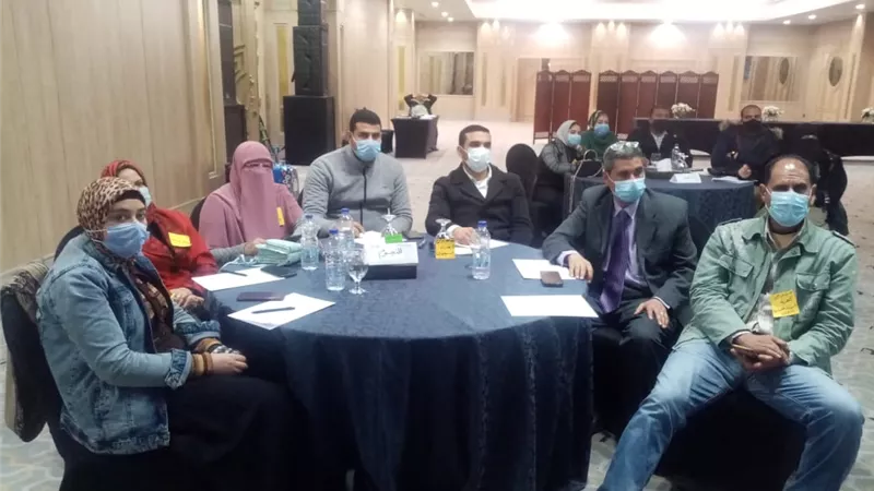 برنامج تدريبي لإعداد المناهج الدراسية لمعلمي التكنولوجيا التطبيقية