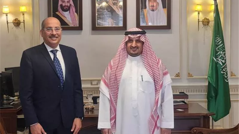 القنصل السعودي بالإسكندرية يستقبل رئيس نادى سموحة