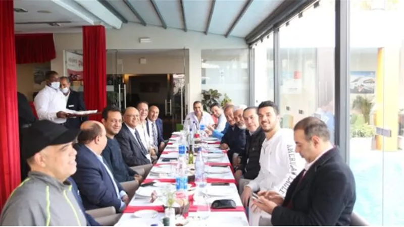 سفير مصر في المغرب والقنصل العام يزوران بعثة الزمالك