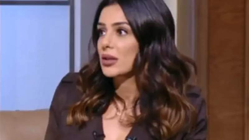 مفيدة شيحة: إنجي المقدم أجمل فنانات الجيل
