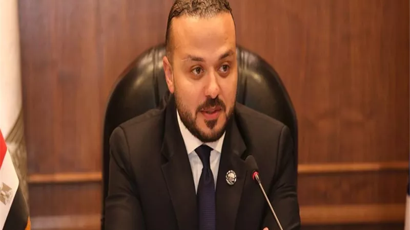 الجارحي: الحرب بين روسيا وأوكرانيا تؤثر سلبيًا على الاقتصاد العالمي