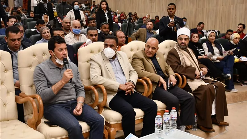 وزير الرياضة يشهد مؤتمر تحصين الشباب ضد حروب الجيل الرابع بجامعة أسوان