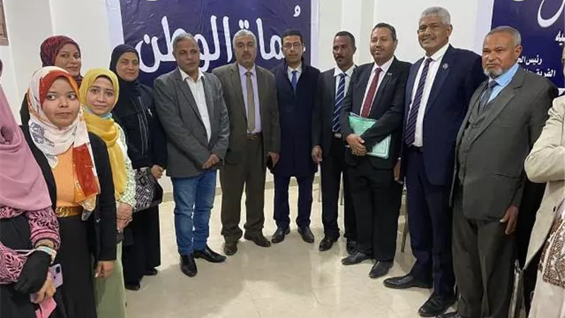بدران يدشن مقر حزب حماة الوطن بمركز ديروط ويتلقى شكاوى المواطنين