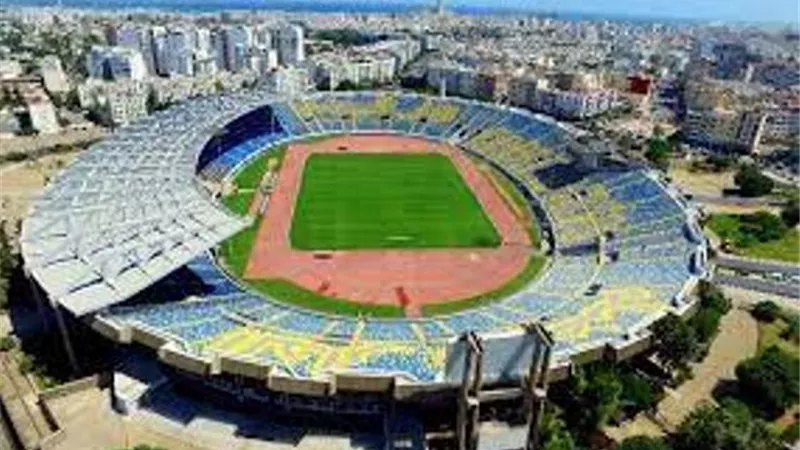 حافلة الزمالك تصل ستاد محمد الخامس لمواجهة الوداد المغربى