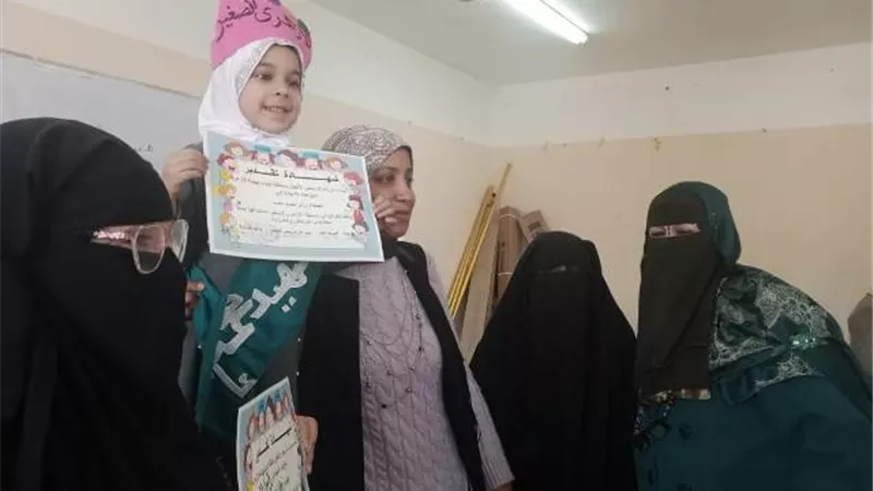 رزان عصام تمثل الإسماعيلية في مسابقة الأزهري الصغير ..صور