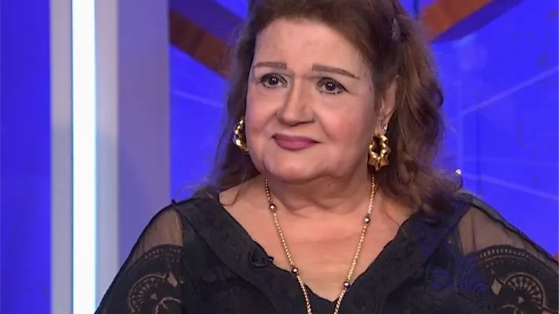 ميمي جمال: سمير غانم كان بيسمع أغانى حسن الأسمر وأحمد شيبة قبل صعوده على المسرح
