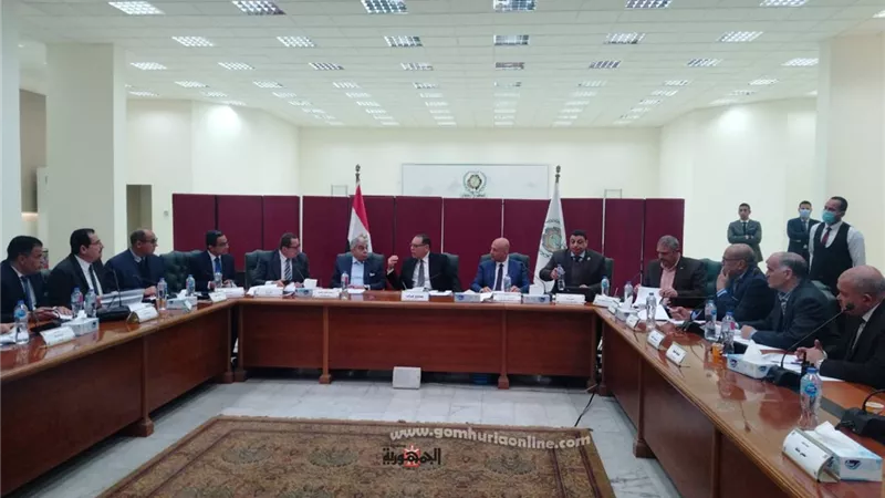 مجلس أمناء مدينة العاشر من رمضان يستقبل محافظ الشرقية فى جلستة الإفتتاحية الاولى