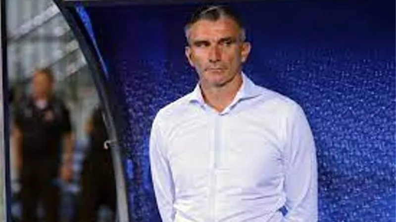 أول قرار من كارتيرون عقب عودة بعثة الزمالك من المغرب